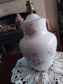 Aynsley Little Sweetheart Large Table China Lamp