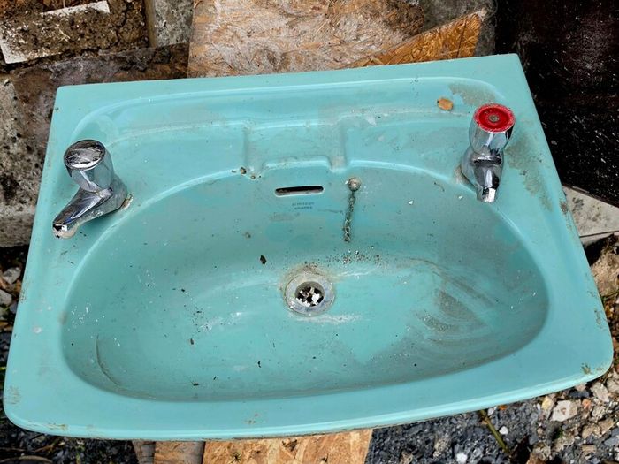 vintage armitage shanks sink