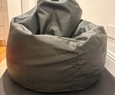 "Happy Pig" Bean Bag lounging chair