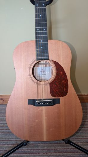 Sigma DSME (Semi-acoustic guitar)