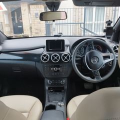 Mercedes-Benz B-Class 2012