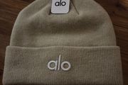 Alo hat / cream / new