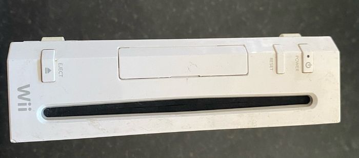 4 x Wii Consoles - Read description