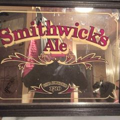 pub mirror