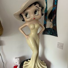 Large Vintage Style Betty Boop Figurine  Cream and Gold Dress and Hat