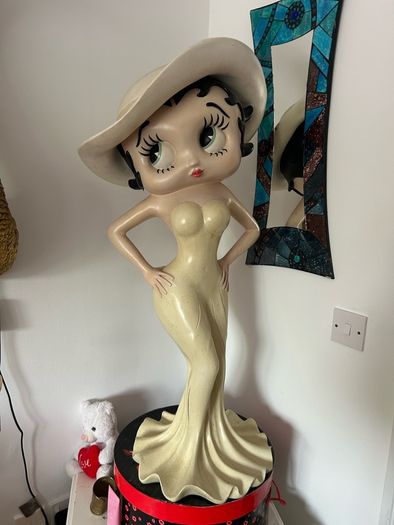 Large Vintage Style Betty Boop Figurine  Cream and Gold Dress and Hat