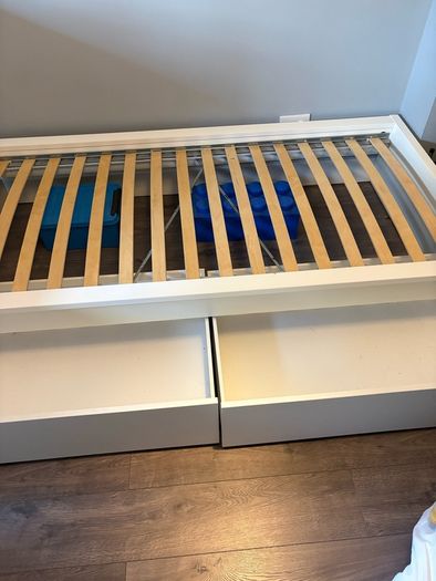 single bed from IKEA (with or without mattress)