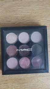 Mac eye shadow pallette