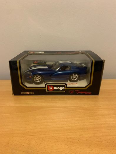 1/18 Burago Model Car Dodge Viper GTS Coupe 1996