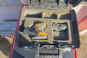 dewalt dcw210 orbital sander