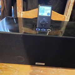 Apple iPod Classic 160GB (Black) + iWantit Docking Speaker Station