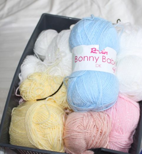 Multi coloured and Shimmer Yarn x 3 boxes only 40 euro