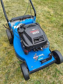 Briggs and Stratton Quantum XTL 60 Lawnmower
