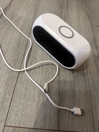 Wireless charger, clock & alarm