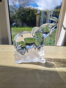 Lenox - a figurine of a standing elephant made of lead crystal