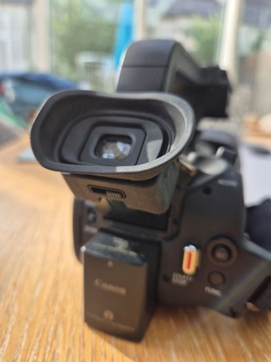 Canon XA11 Camcorder