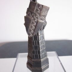 DeAgostini Harry Potter Wizard Chess Knight on Tower Black and Gold Rook Piece