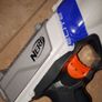 Nerf elite strongarm gun and 2 sets of Elite darts Image 4