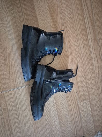 Girls black shiny boots size 3