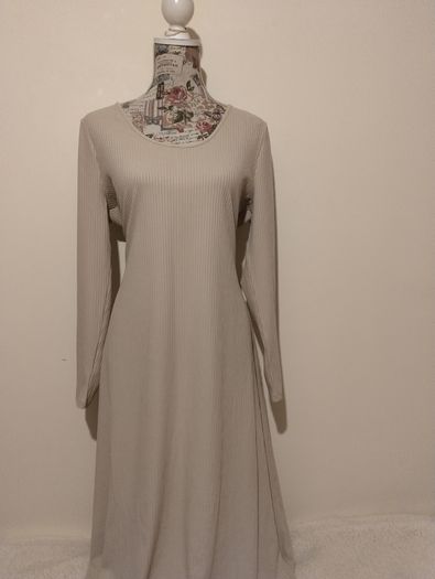 Beautiful Dress, New With Tags