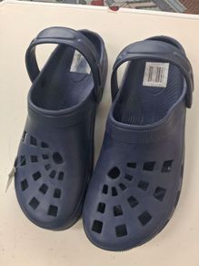 mens navy crocs