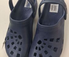 mens navy crocs