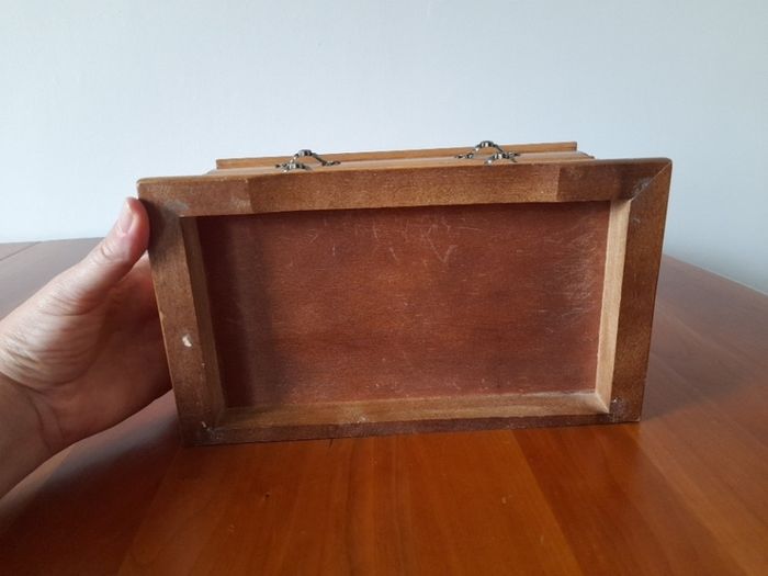 Wooden jewellery box with metal handles