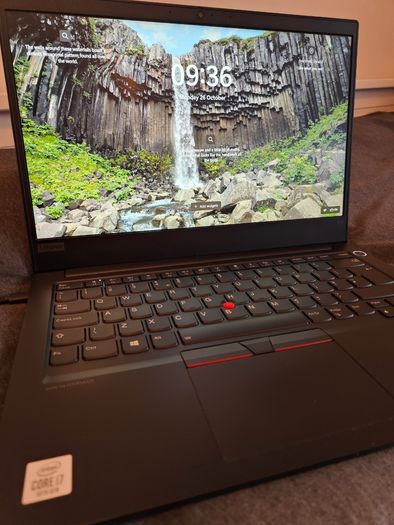 Lenovo ThinkPad E14, i7-10510, 8gb ram, 250gb ssd, like new condition, original charger