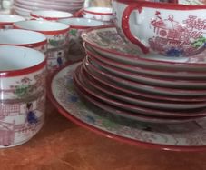 Japanese Maruku china set