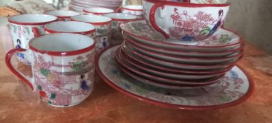 Japanese Maruku china set