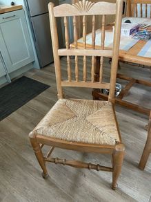4 Solid Oak vintage dining chairs