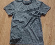 Sportwear Workout Top   Size S