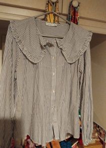 Blouse with collar size 12
