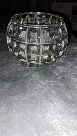 Glass-cut Round Heavy Tealight Candle Holder
