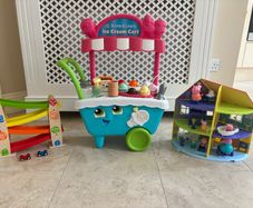 Leap Frog Ice Cream Cart, Peppa Pig House and Car Ramp