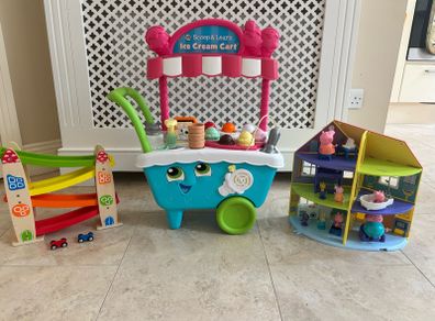 Leap Frog Ice Cream Cart, Peppa Pig House and Car Ramp