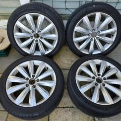 Volkswagen Alloys 235 45 R17 and tyres