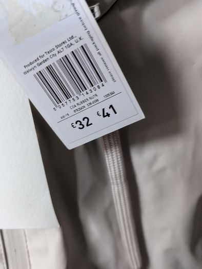 F&F Ladies Shower Resistant Long  Jacket With Hood. . (Hidden Phone Pocket ). S.18.   B.N.W.T.