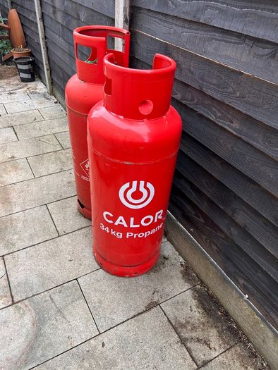 2 x 34kg Propane Gas cylinders & Changeover Regulator