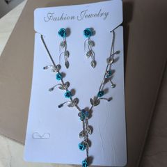 Necklace & Matching Earrings Set. Costume Jewellery . New.