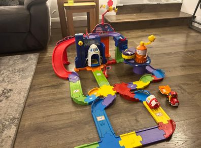 VTech toot toot space station