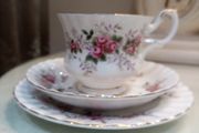Tea Trio / Set Royal Albert Lavender Rose  Bone China