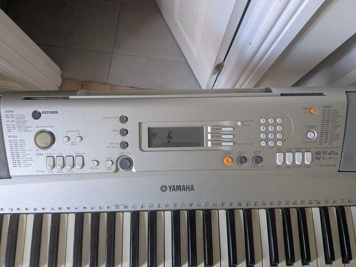 Yamaha Keyboard