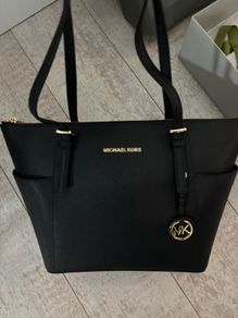 Michael Kors Saffiano Top Zip Tote bag