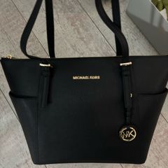 Michael Kors Saffiano Top Zip Tote bag