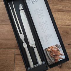 carving set