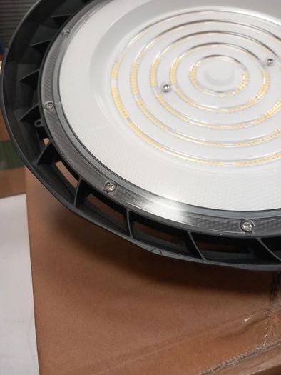 UFO LED LIGHT 150W (brand new in box)
