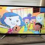 Sharp 32inch hdmi Saorview tv with dvd built in. Image 4