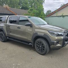 Toyota Hilux Invincible 2023