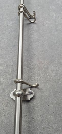 Kitchen rail